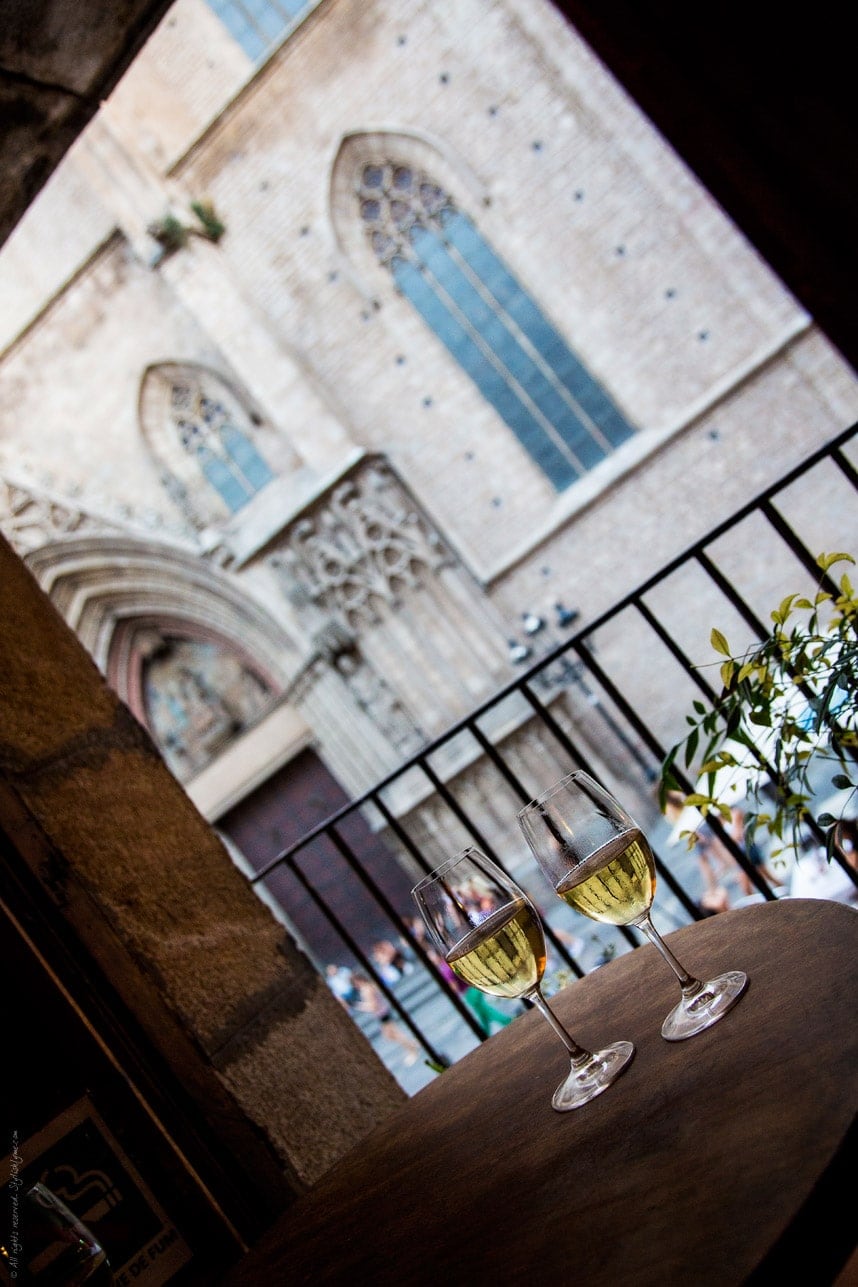 Wine with Cathedral View Barcelona - Stylishlyme