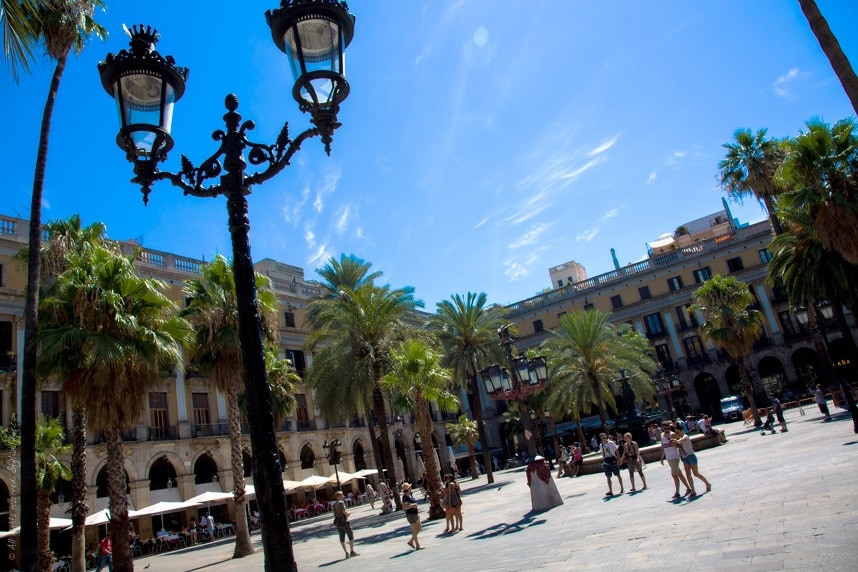 Placa Garibaldi Barcelona - Stylishlyme