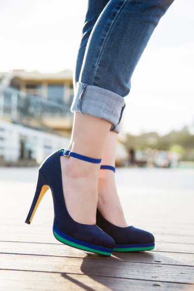 A Casual & Stylish Ankle Strap Heels Outfit for Spring