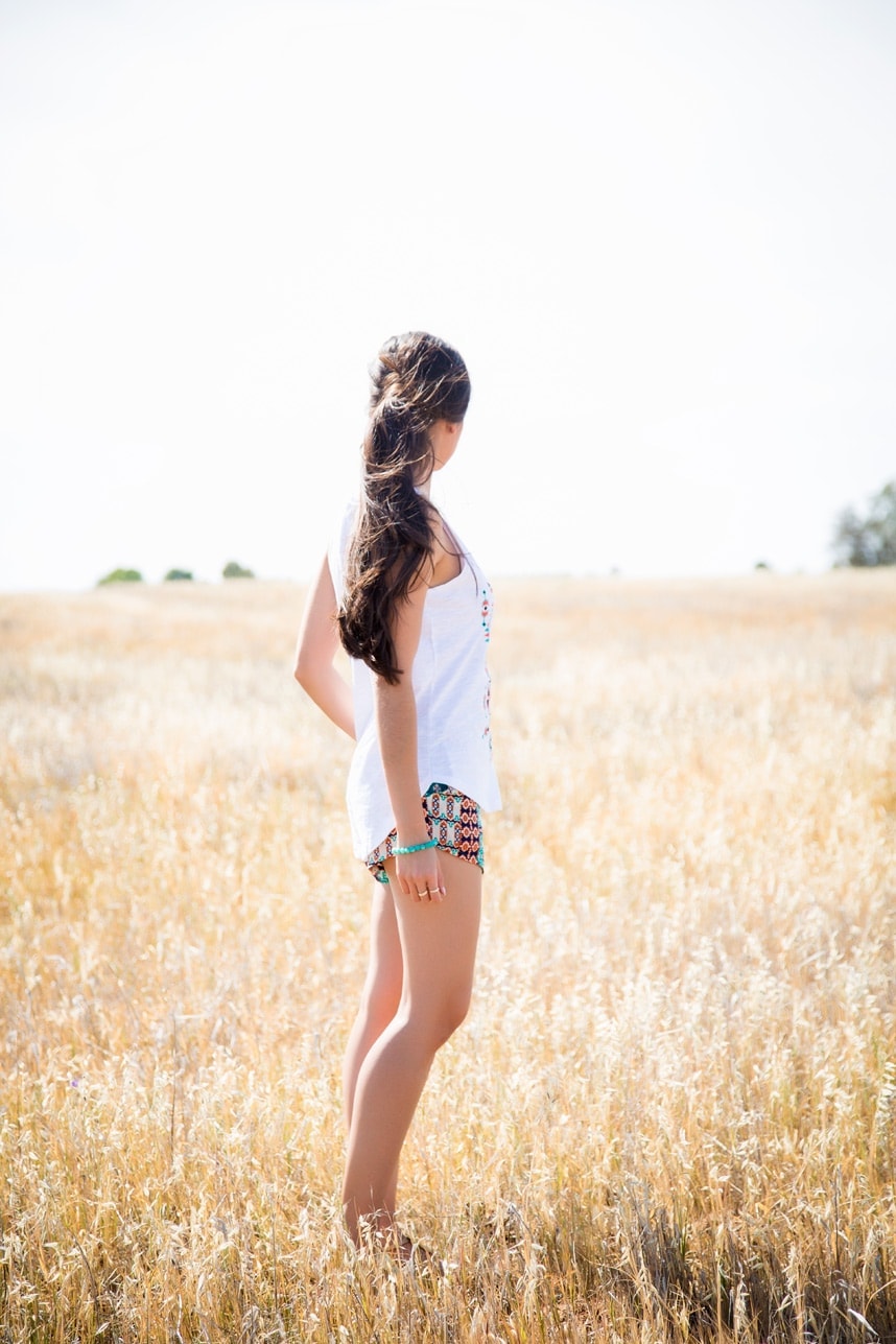 Cute Printed Shorts Summer Outfit - Stylishlyme.com