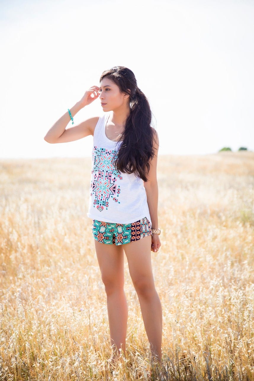 Mathing printed tank top and shorts summer outfit - Stylishlyme.com