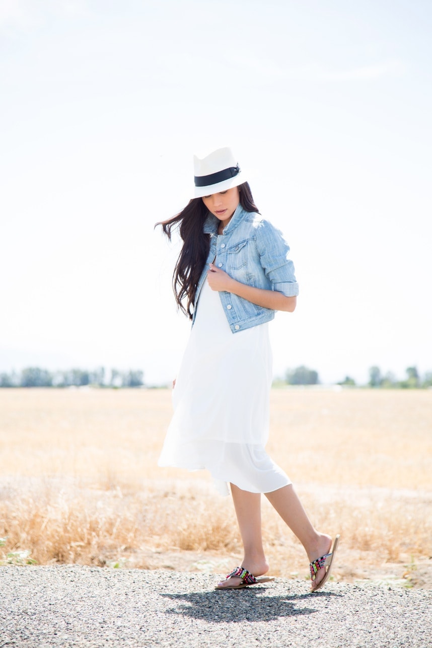 how to style a white flowy dress for summer - outfit inspiration - stylishlyme.com