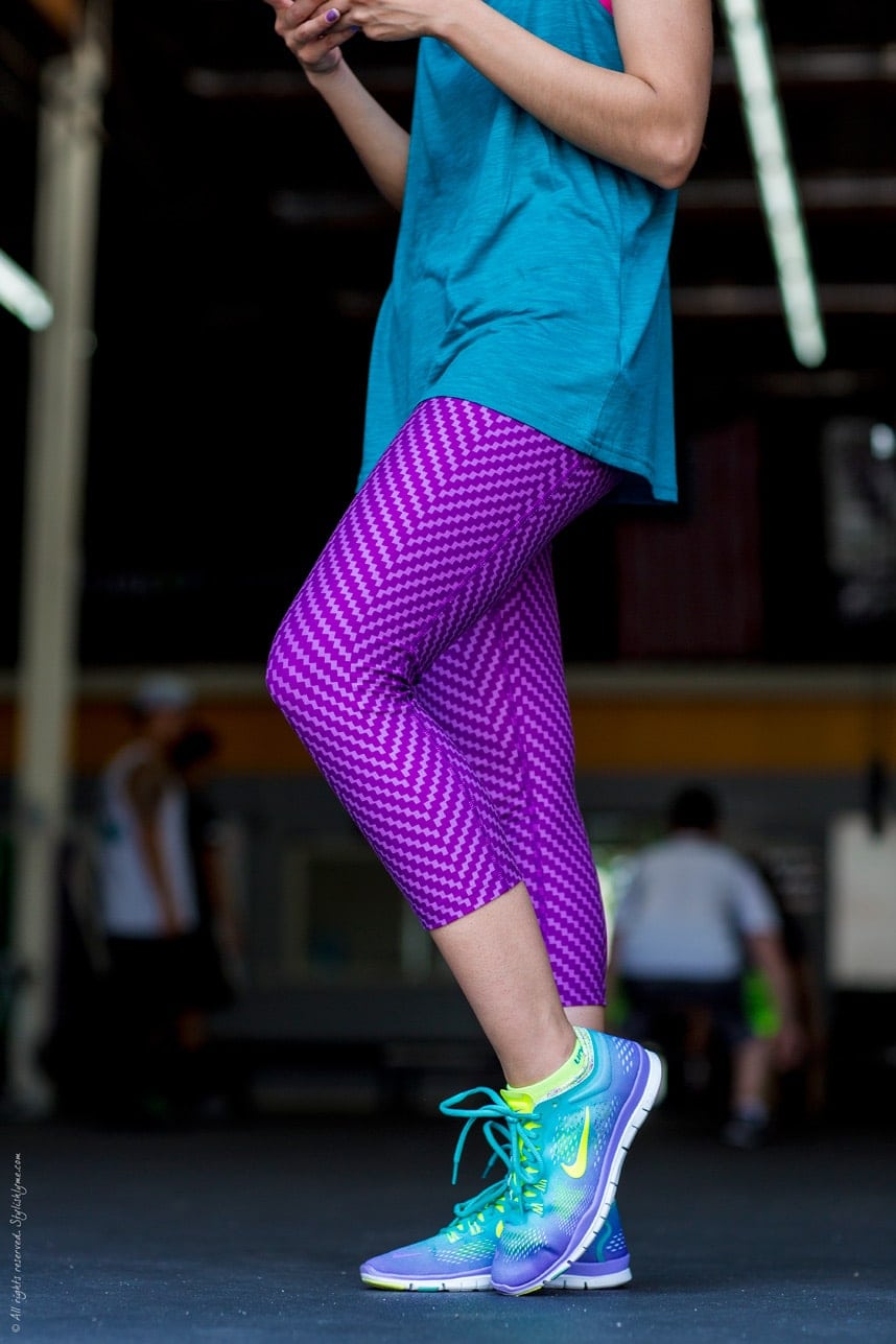 Purple and terquoise workout outfit - Stylishlyme.com