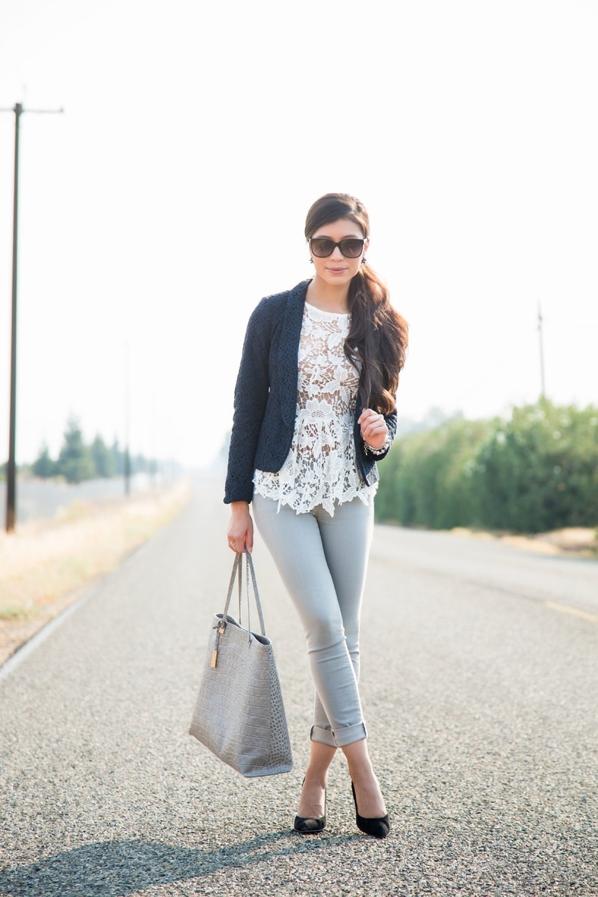 What to wear with gray skinny jeans - Visit Stylishlyme.com for more outfit photos and style tips