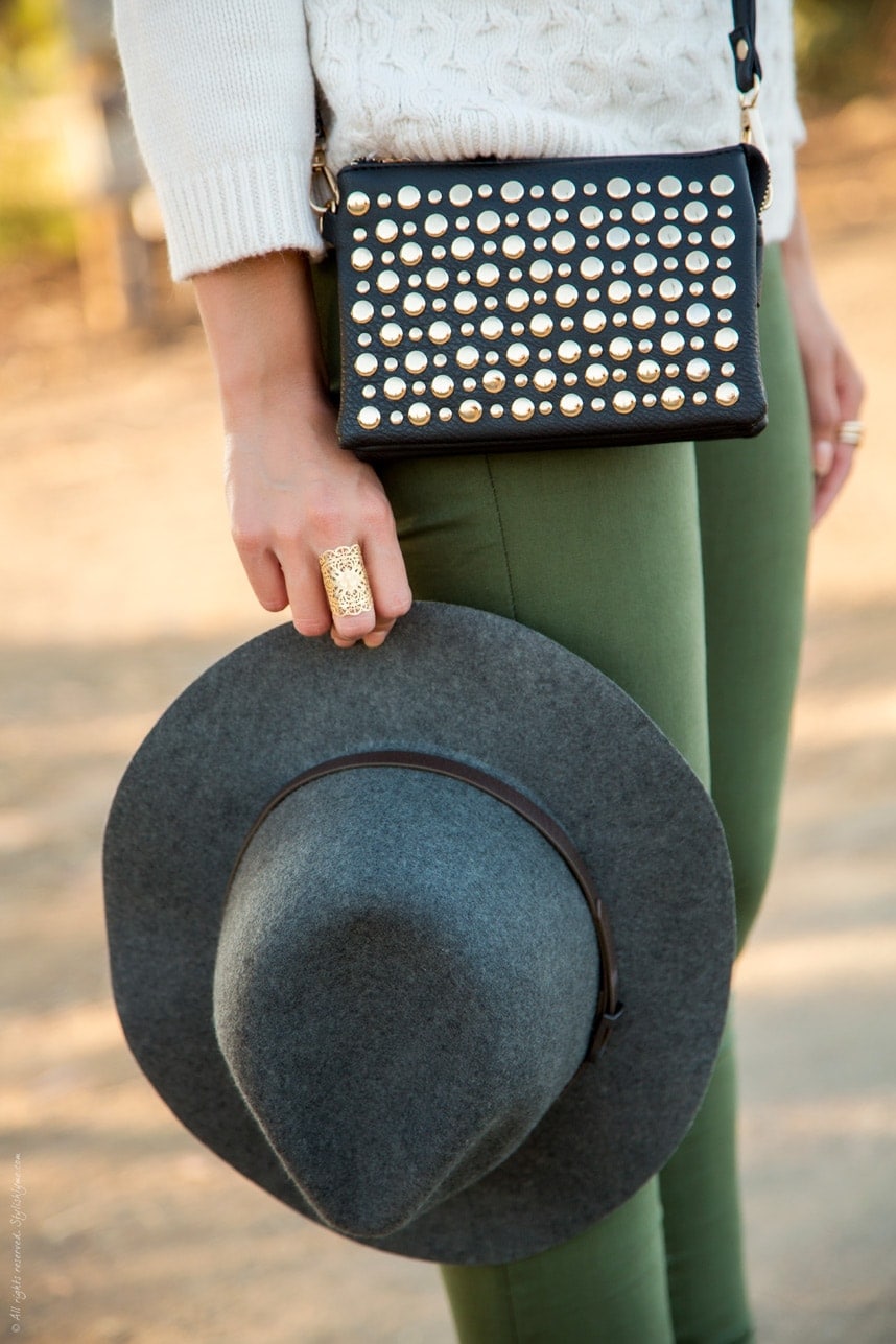 Fall outfit accessories - wool hat - Visit Stylishlyme.com for more outfit inspiration and style tips