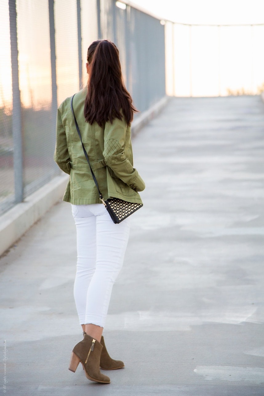 Military Jacket and White skinny Jeans - Visit Stylishlyme.com for more outfit inspiration and style tips