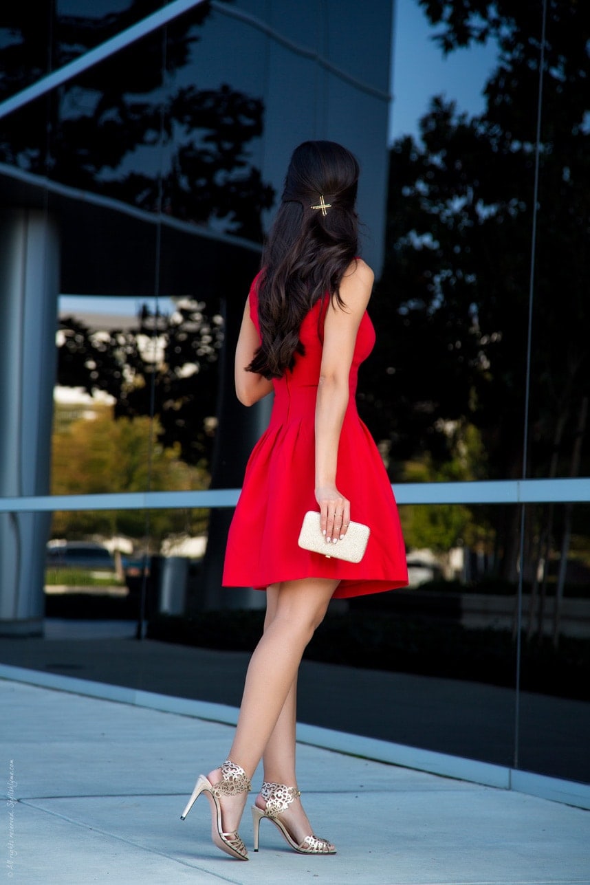 What to wear for the Holidays - Visit Stylishlyme.com for more outfit inspiration and style tips