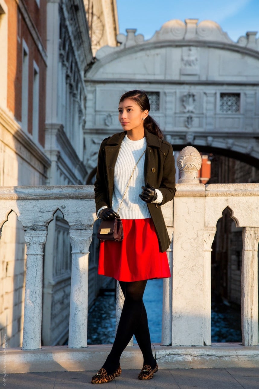 Winter outfit for Italy - Visit Stylishlyme.com for more outfit inspiration and style tips