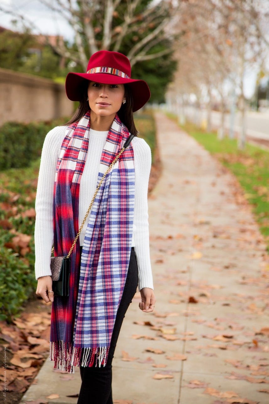 red winter hat outfit  - Visit Stylishlyme.com for more outfit inspiration and style tips
