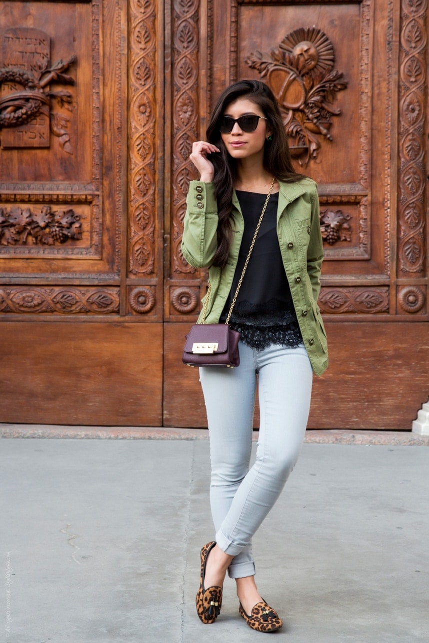 how to wear green and gray - Italy travel outfit