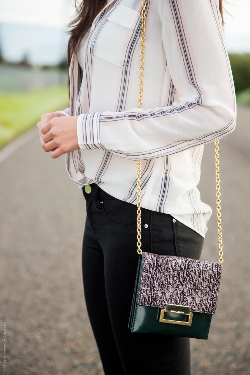 mini emerald and gold crossbody - Visit Stylishlyme.com for more outfit inspiration and style tips