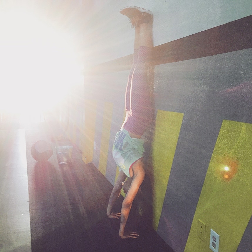 Learning CrossFit Handstand Women - 10 Things I Learned From My First Month of CrossFit - A Woman's POV