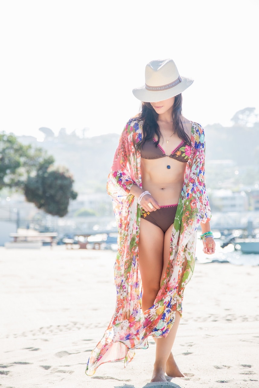 How to Put Together the Perfect Summer Boho Beach Outfit