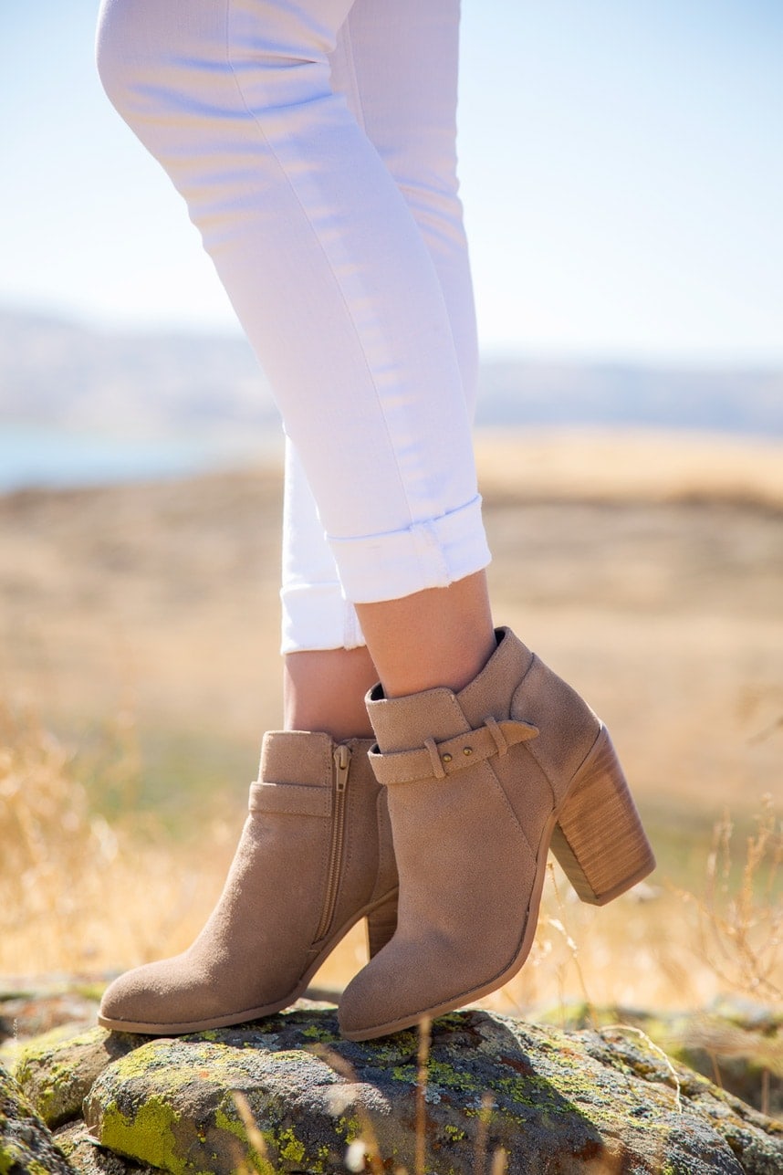 booties with jeans - Visit Stylishlyme.com to view more pics and read some tips on how to wear booties