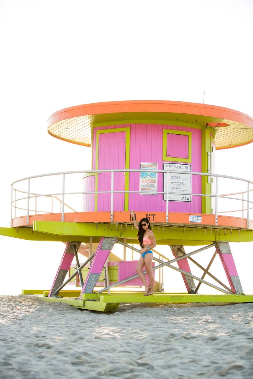 neon pink miami lifegaurd tower - Visit Stylishlyme.com to view more photos and get some styls tips on wear bright beach bikinis