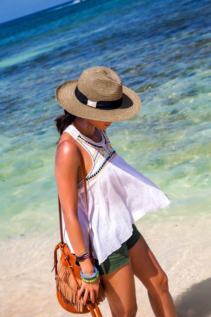 - Visit Stylishlyme.com to read all 11 summer fashion style tips