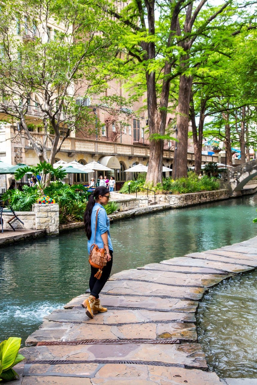 San Antonio Riverwalk - Best time to Visit - love this quick and easy guide to the San Antonio Riverwalk - great pics too!