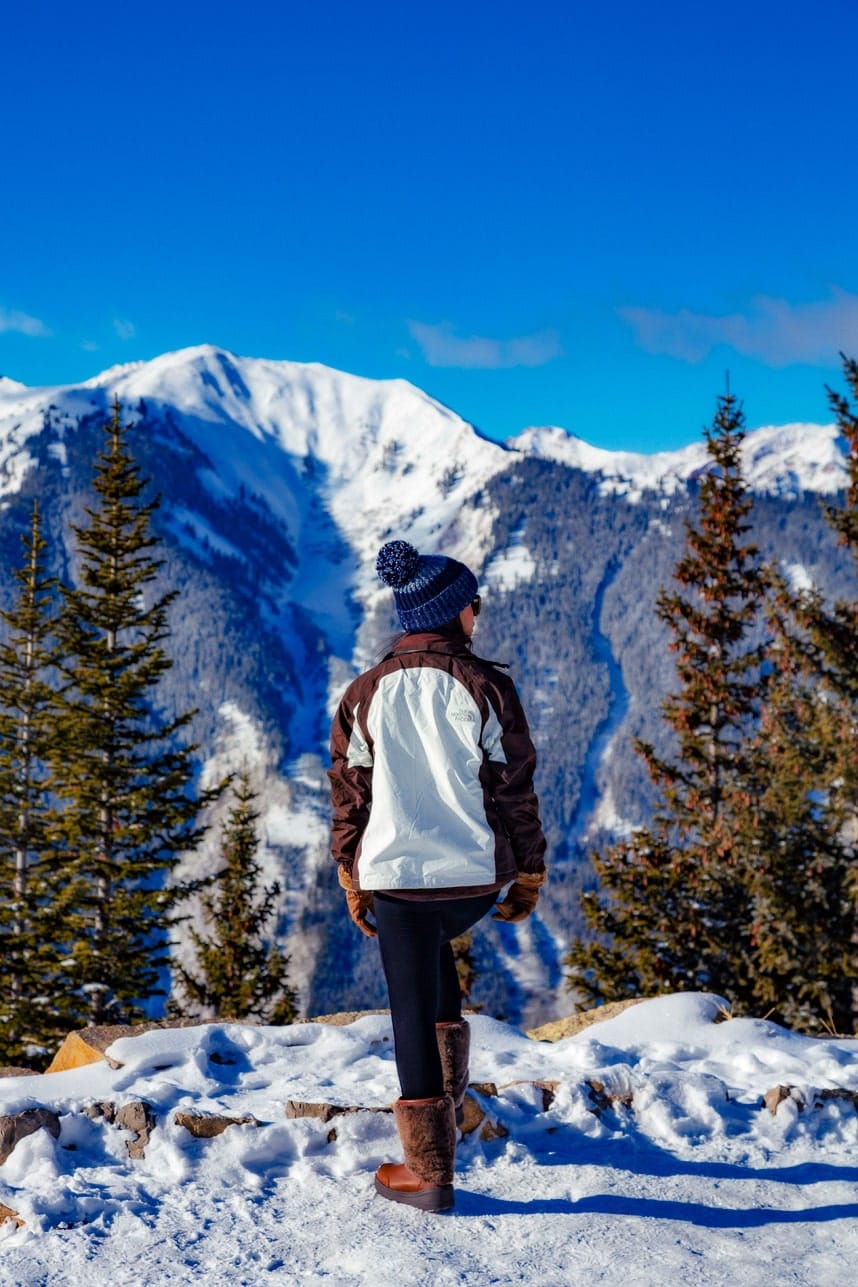 Aspen Travel Guide- Visit Stylishlyme.com to view the Things to Do in Aspen - Winter Activities