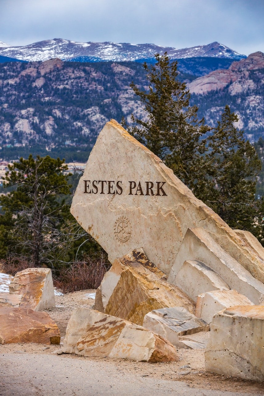 Estes Park in Colorado- Visit Stylishlyme.com to view Visiting Rocky Mountain National Park in the Winter